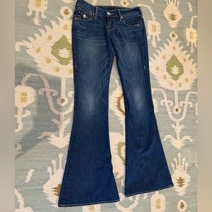 True Religion Carrie flare low rise size 26 EUC